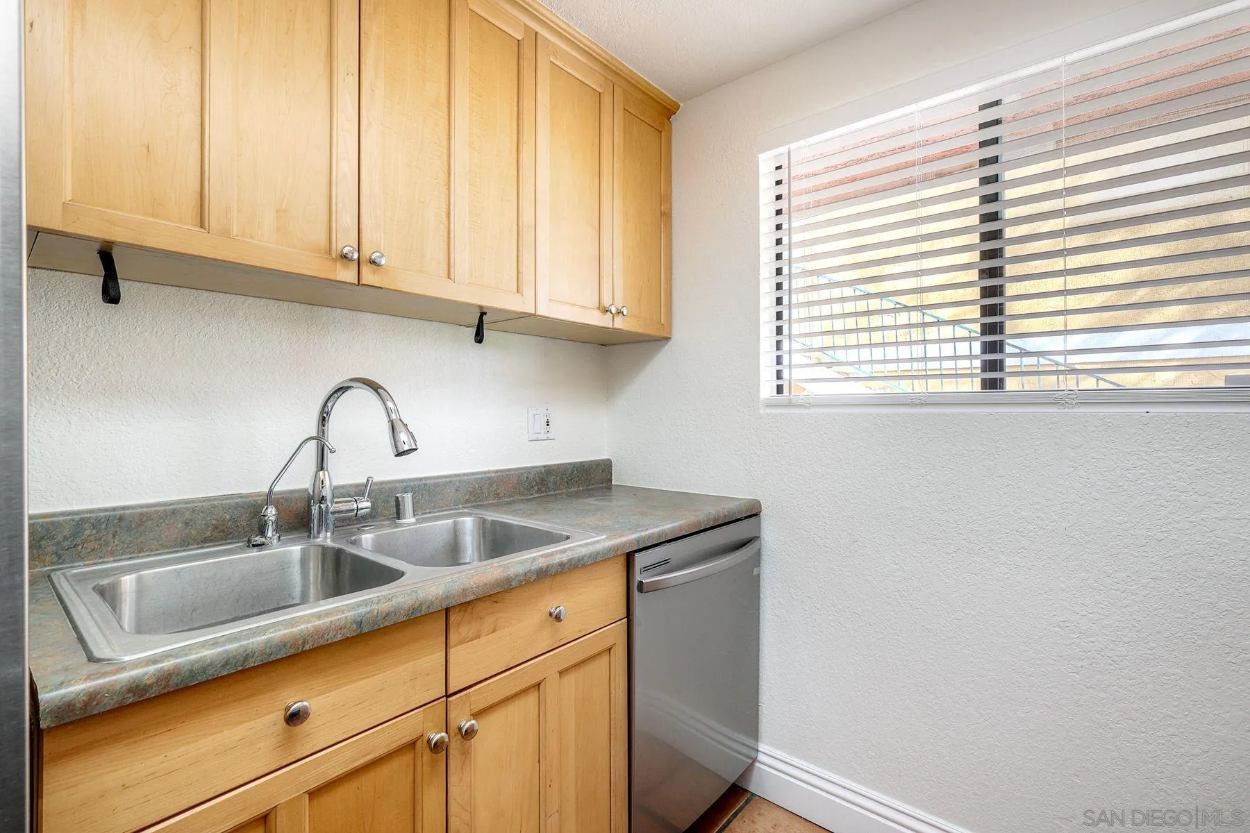 9948 San Juan Street, Unit 4 Spring Valley, CA 91977 - Photo 13 of 25