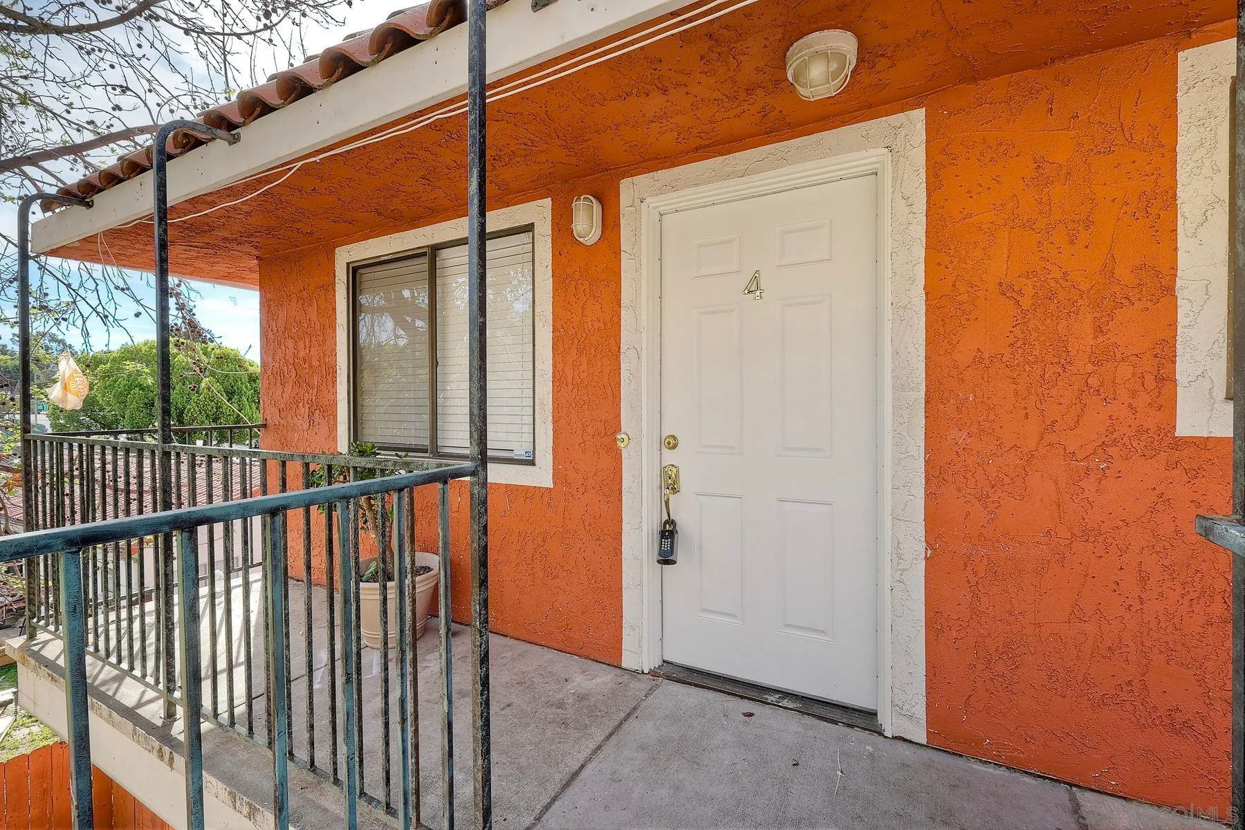 9948 San Juan Street, Unit 4 Spring Valley, CA 91977 - Photo 3 of 25