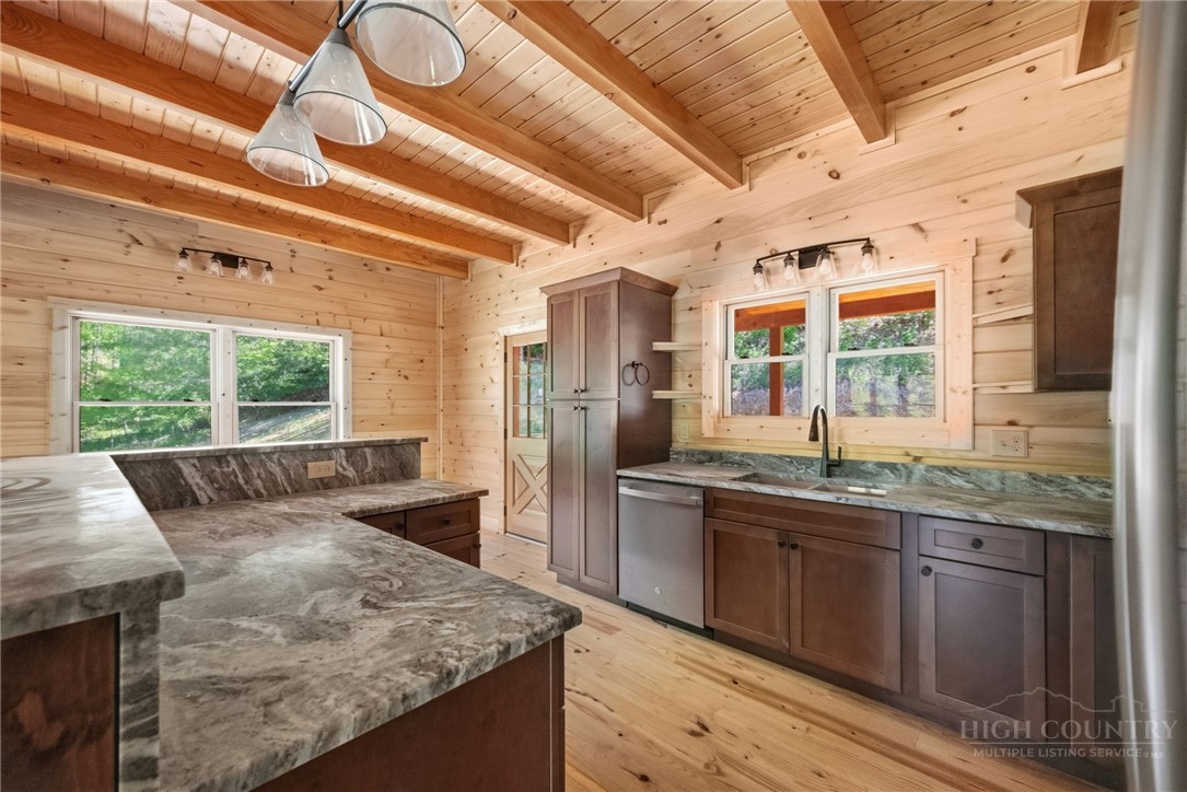 167 Apple Cove Road Banner Elk, NC 28604 - Photo 9 of 47