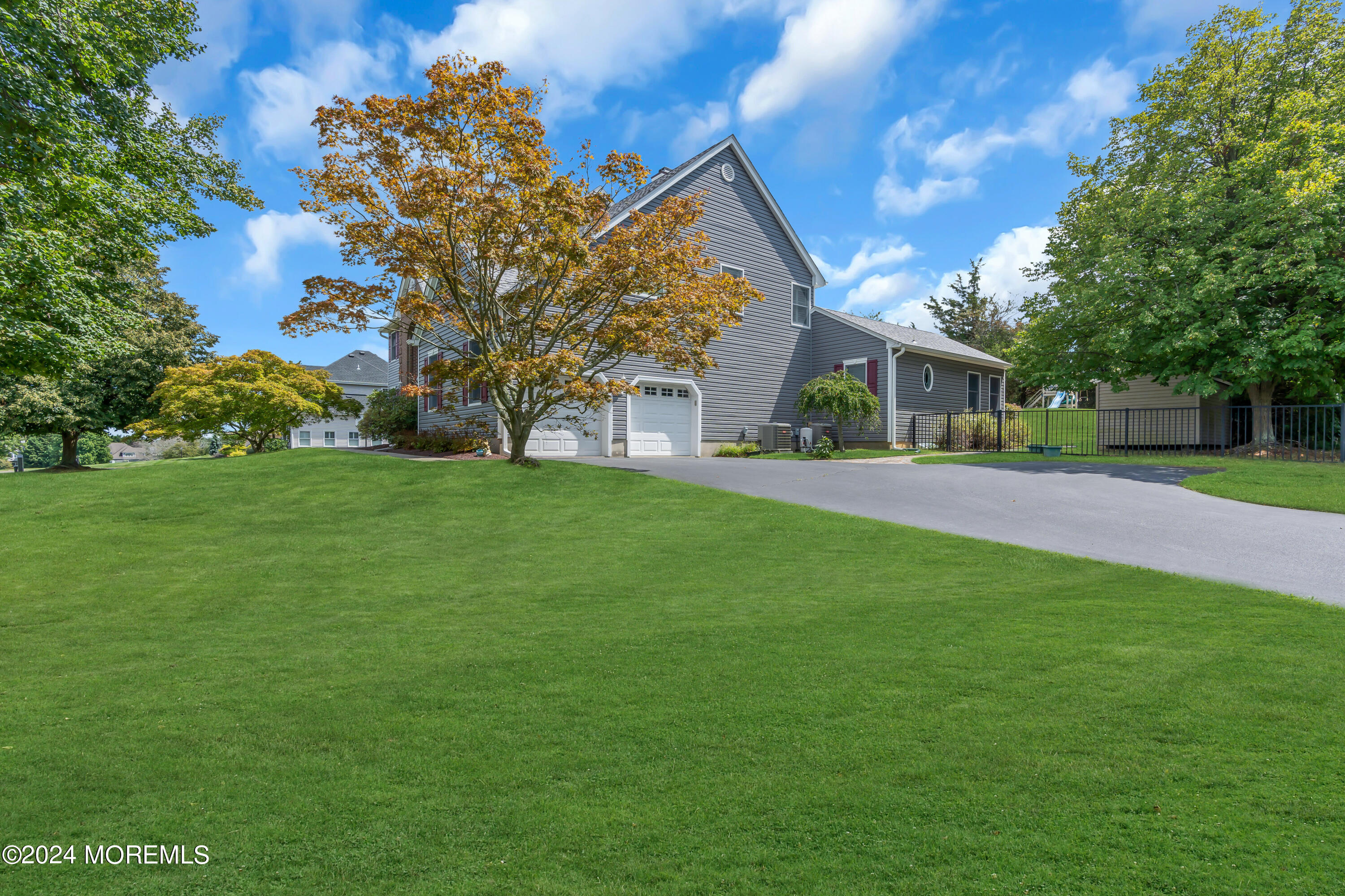 1363 Old Farm Road Manasquan, NJ 08736 - Photo 5 of 76 007_dsc02145-1_658