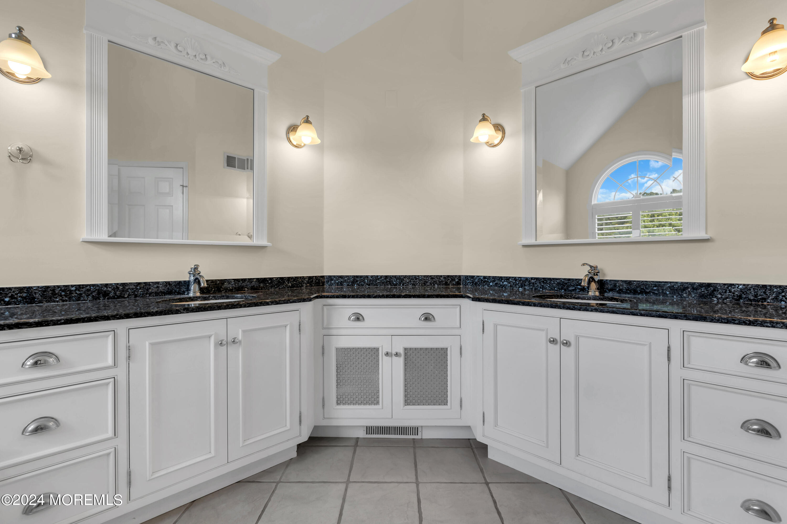 1363 Old Farm Road Manasquan, NJ 08736 - Photo 51 of 76 053_dsc02075_804
