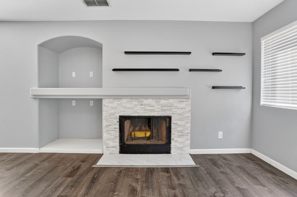 4004 Spindrifter Lane Elk Grove, CA 95758 - Photo 14 of 36