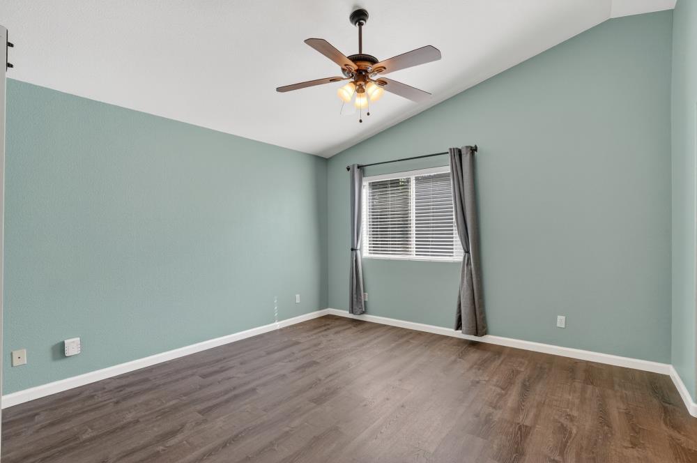 4004 Spindrifter Lane Elk Grove, CA 95758 - Photo 16 of 36