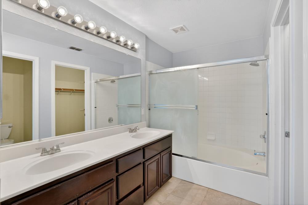 4004 Spindrifter Lane Elk Grove, CA 95758 - Photo 20 of 36