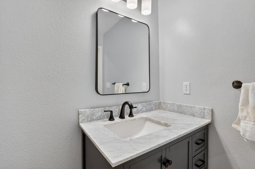 4004 Spindrifter Lane Elk Grove, CA 95758 - Photo 23 of 36