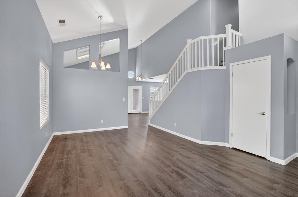 4004 Spindrifter Lane Elk Grove, CA 95758 - Photo 3 of 36