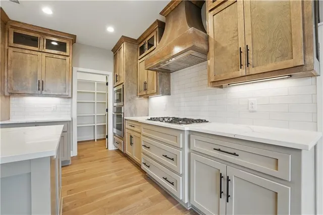 $775,000 | 361 Northwest Patch Court, Lee's Summit, MO 64081