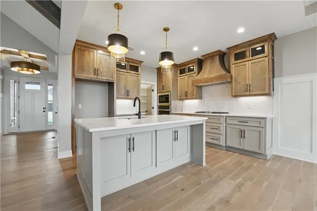 $775,000 | 361 Northwest Patch Court, Lee's Summit, MO 64081