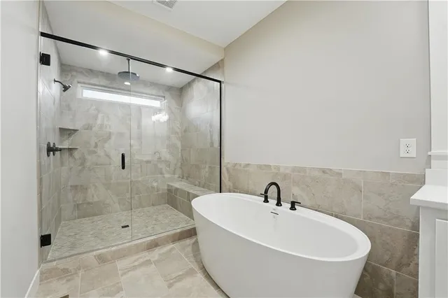 $775,000 | 361 Northwest Patch Court, Lee's Summit, MO 64081