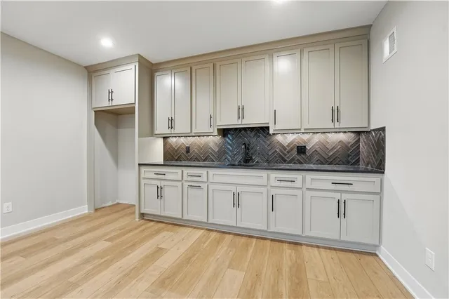 $775,000 | 361 Northwest Patch Court, Lee's Summit, MO 64081