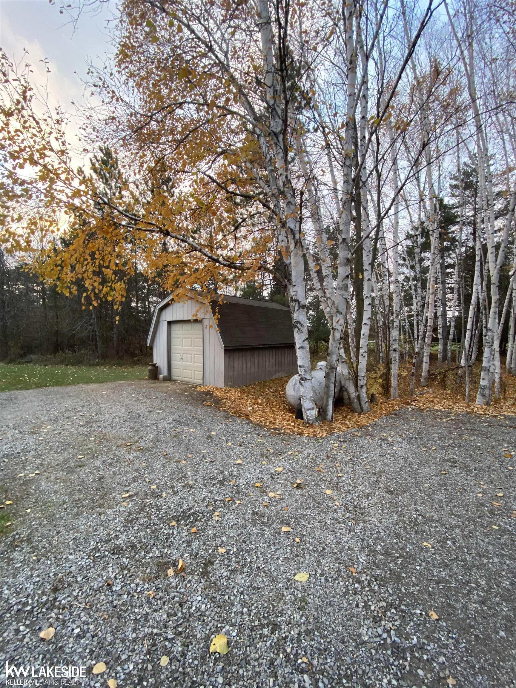 3895 Lackie Road Filion, MI 48432 - Photo 20 of 25 50135876-cdd85790-467a-429d-b953-6283638edefd.JPG