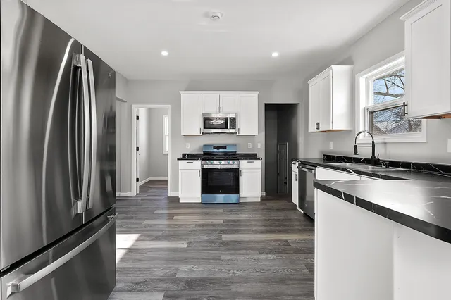 $269,900 | 1013 South 22nd Street, Manitowoc, WI 54220