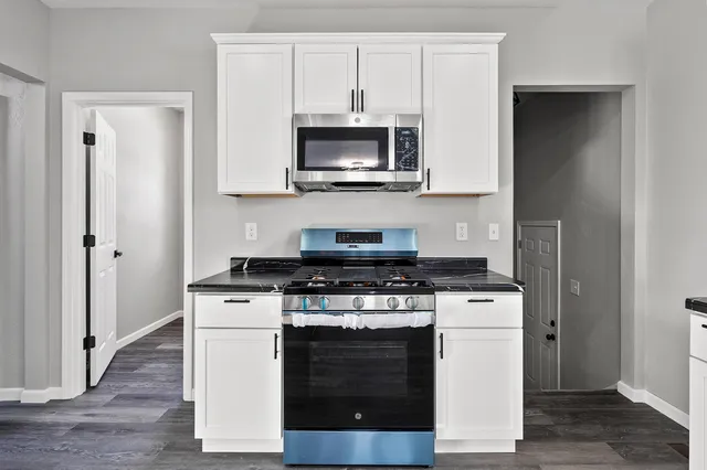 $269,900 | 1013 South 22nd Street, Manitowoc, WI 54220