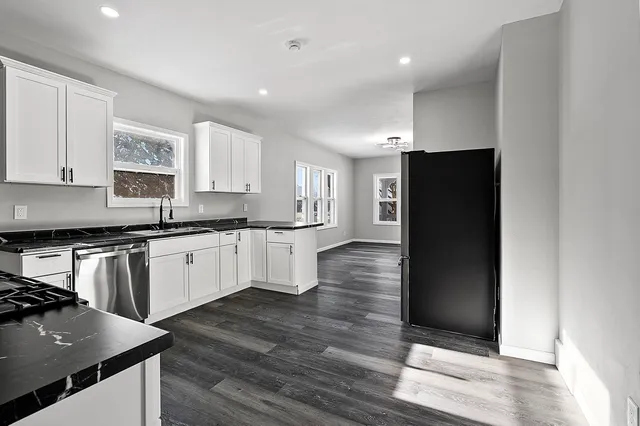 $269,900 | 1013 South 22nd Street, Manitowoc, WI 54220