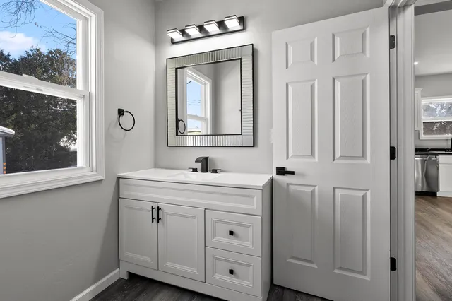 $269,900 | 1013 South 22nd Street, Manitowoc, WI 54220