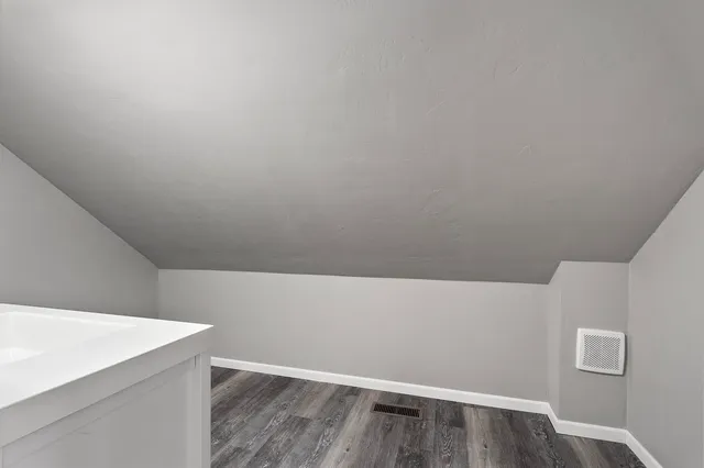 $269,900 | 1013 South 22nd Street, Manitowoc, WI 54220