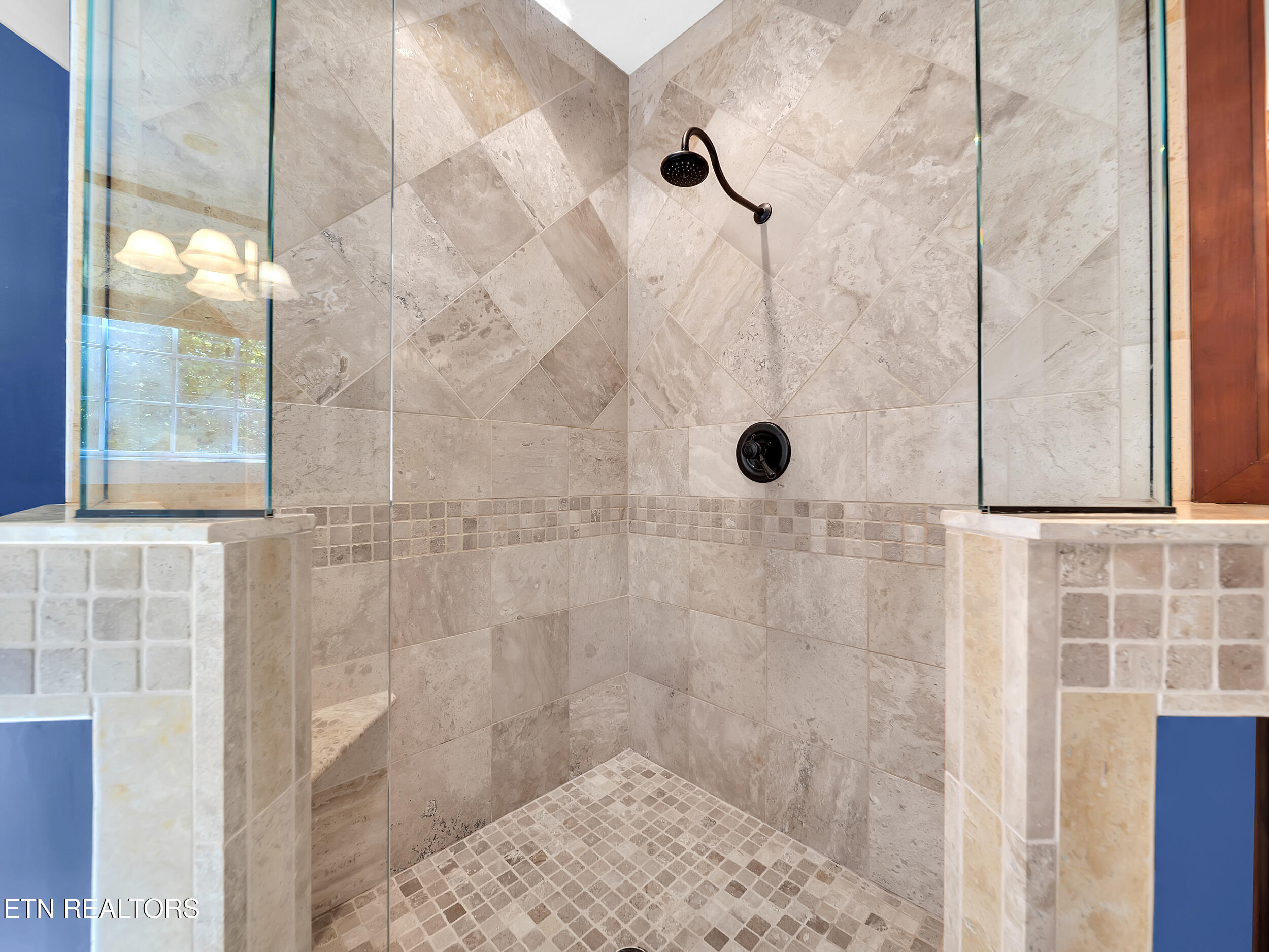 620 Bluff View Road New Tazewell, TN 37825 - Photo 32 of 51 39_39