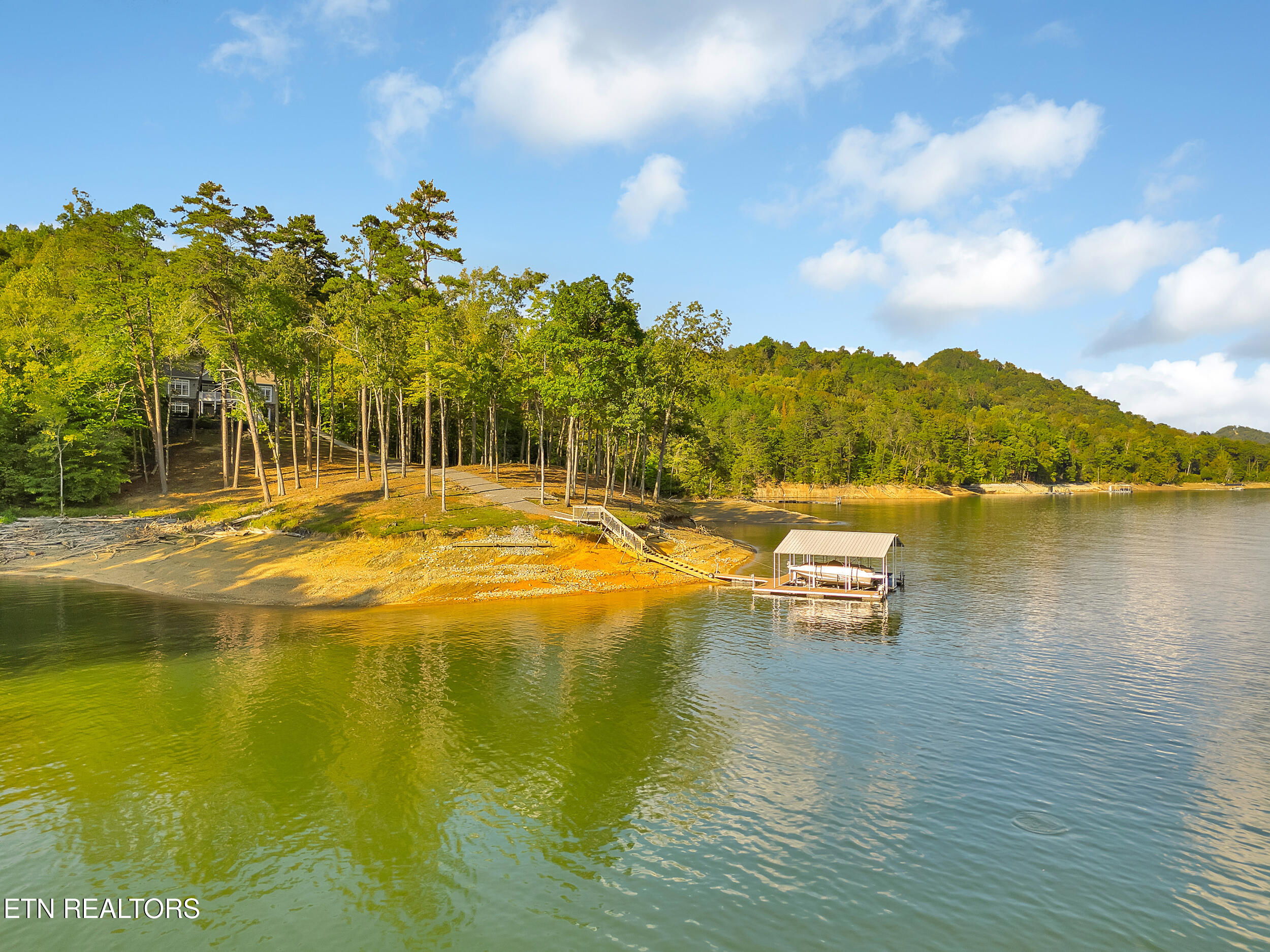 620 Bluff View Road New Tazewell, TN 37825 - Photo 5 of 51 6_06