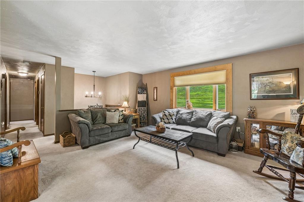 218 4th Street Houston, PA 15342 - Photo 7 of 37