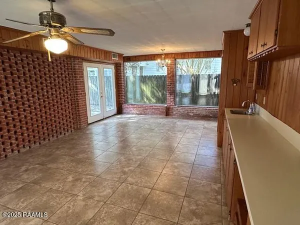 $182,500 | 307 3rd Street, Abbeville, LA 70510