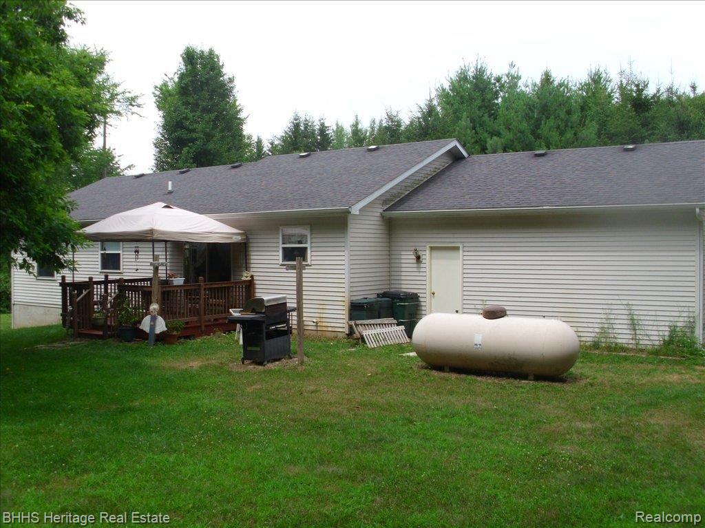 5222 Weller Road Gregory, MI 48137 - Photo 5 of 18 Weller Back