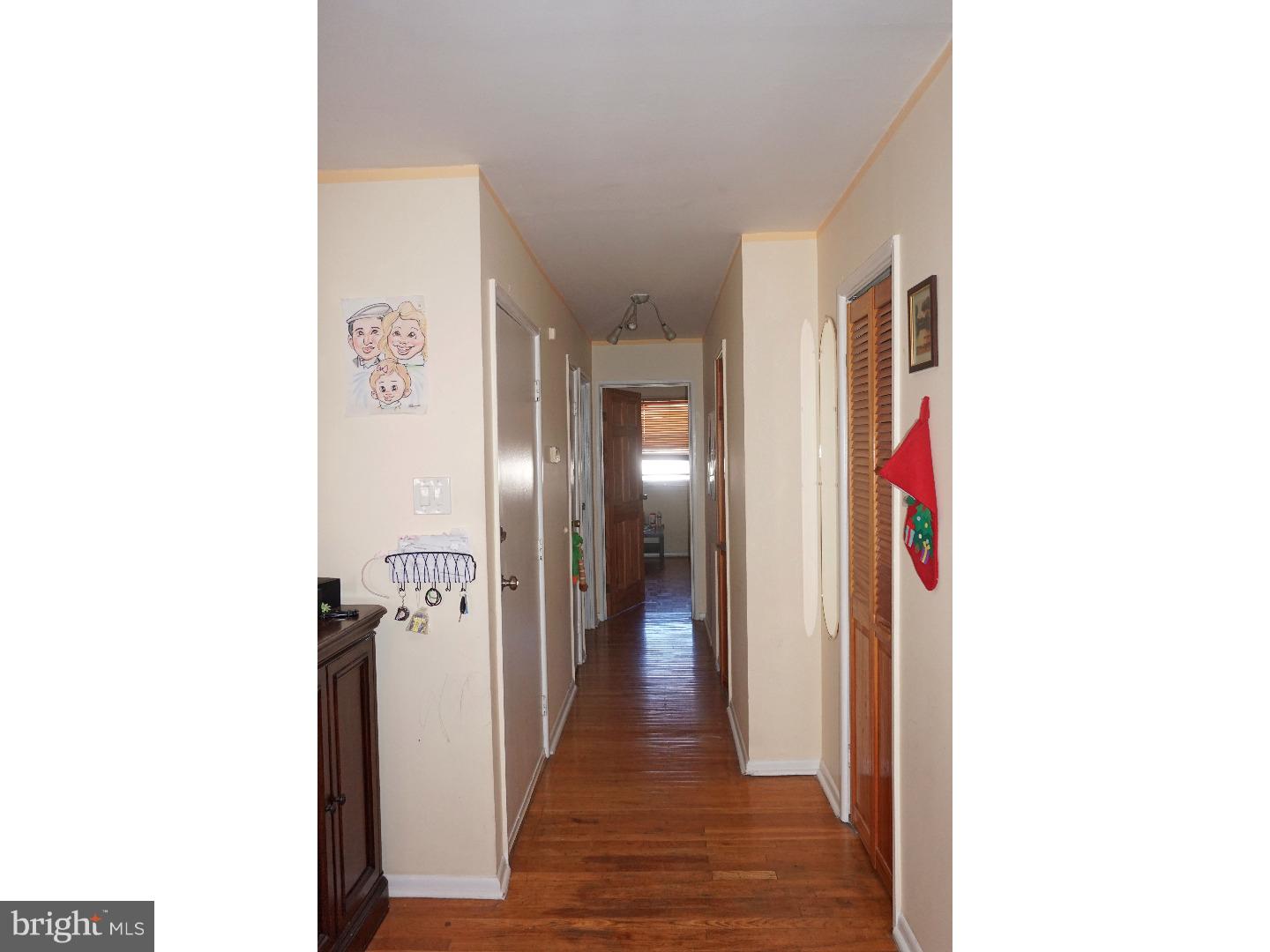 10634 Lockart Road Philadelphia, PA 19116 - Photo 21 of 25 Gallery Image 21