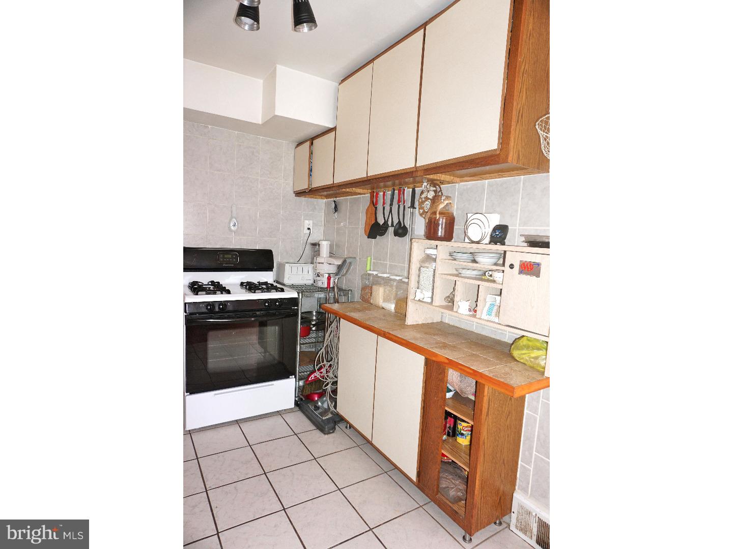 10634 Lockart Road Philadelphia, PA 19116 - Photo 9 of 25 Gallery Image 9