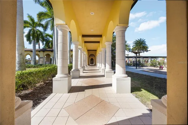 $575,500 | 20700 Granlago Drive, Venice, FL 34293