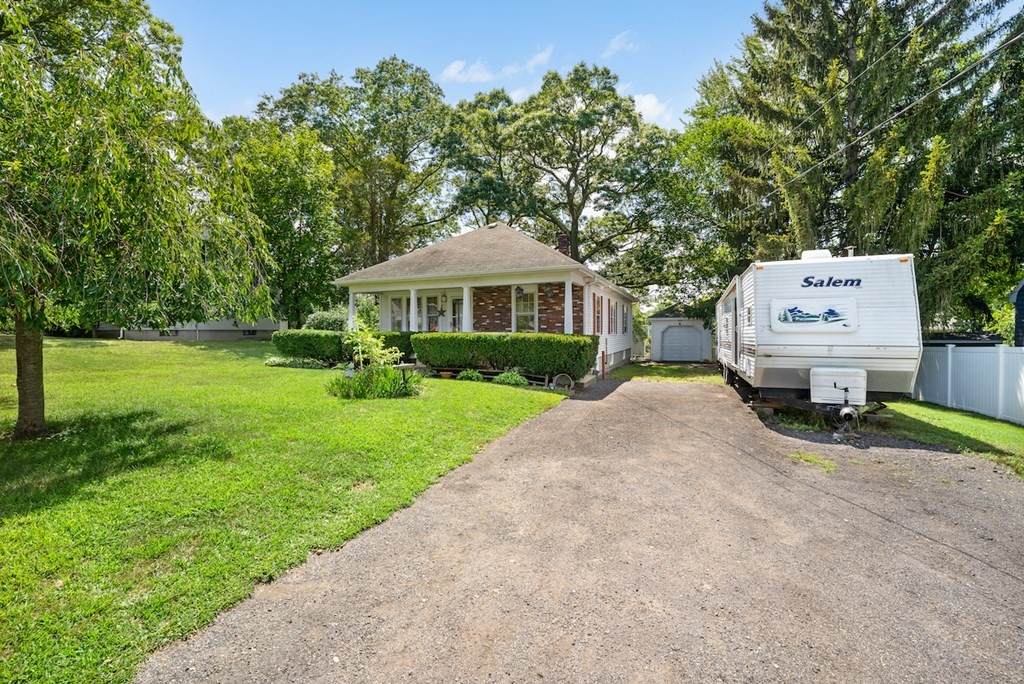 344 Mendon Road Attleboro, MA 02703 - Photo 4 of 35 Gallery Image 4