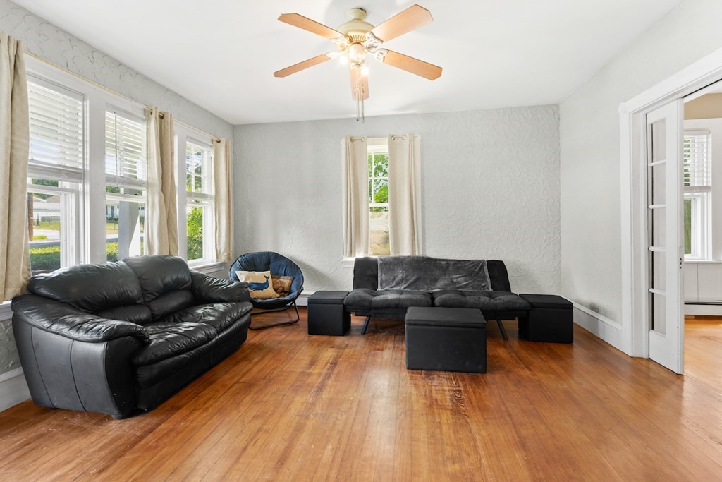 344 Mendon Road Attleboro, MA 02703 - Photo 6 of 35 Gallery Image 6