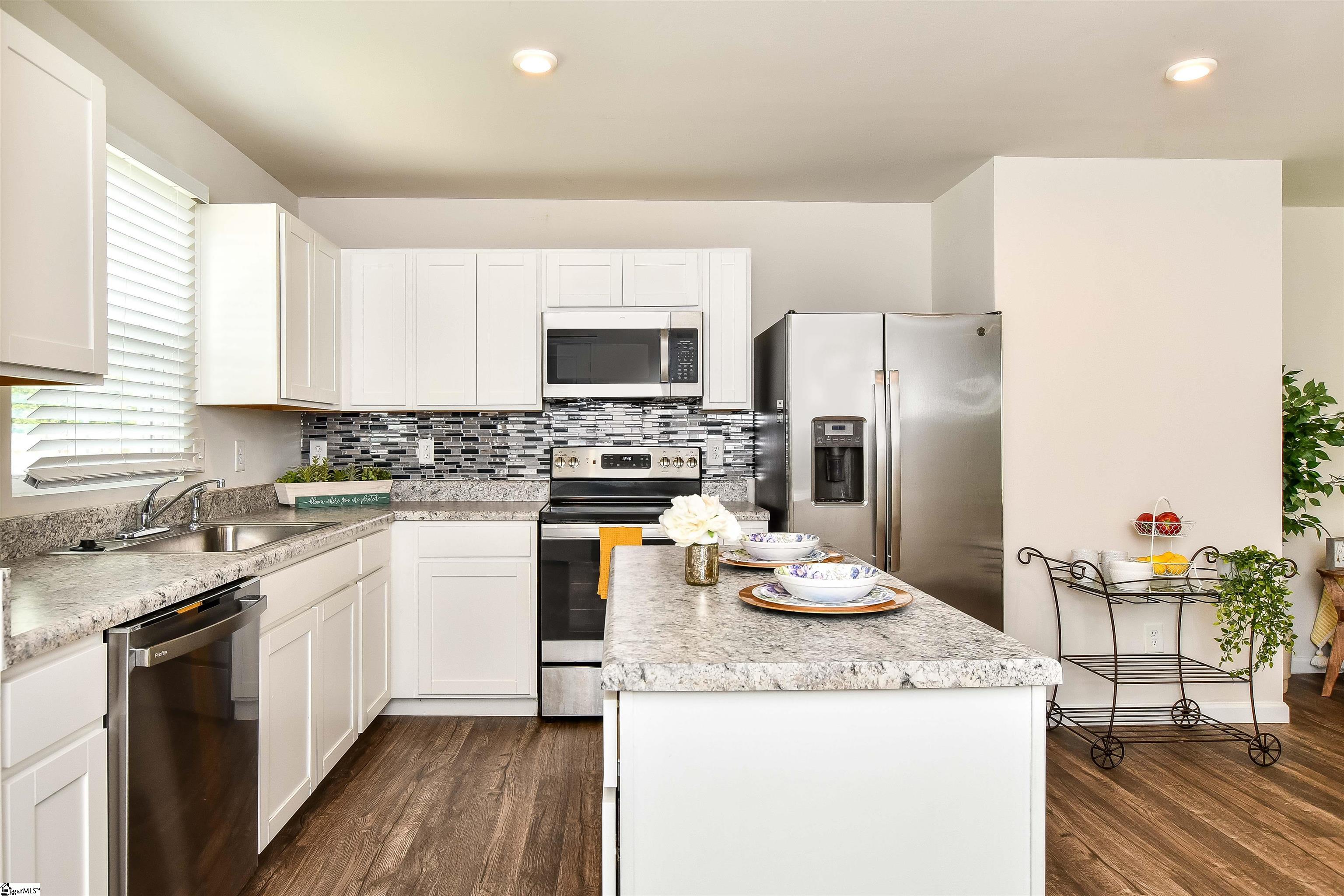 906 Hattie Lane Lyman, SC 29365 - Photo 8 of 19