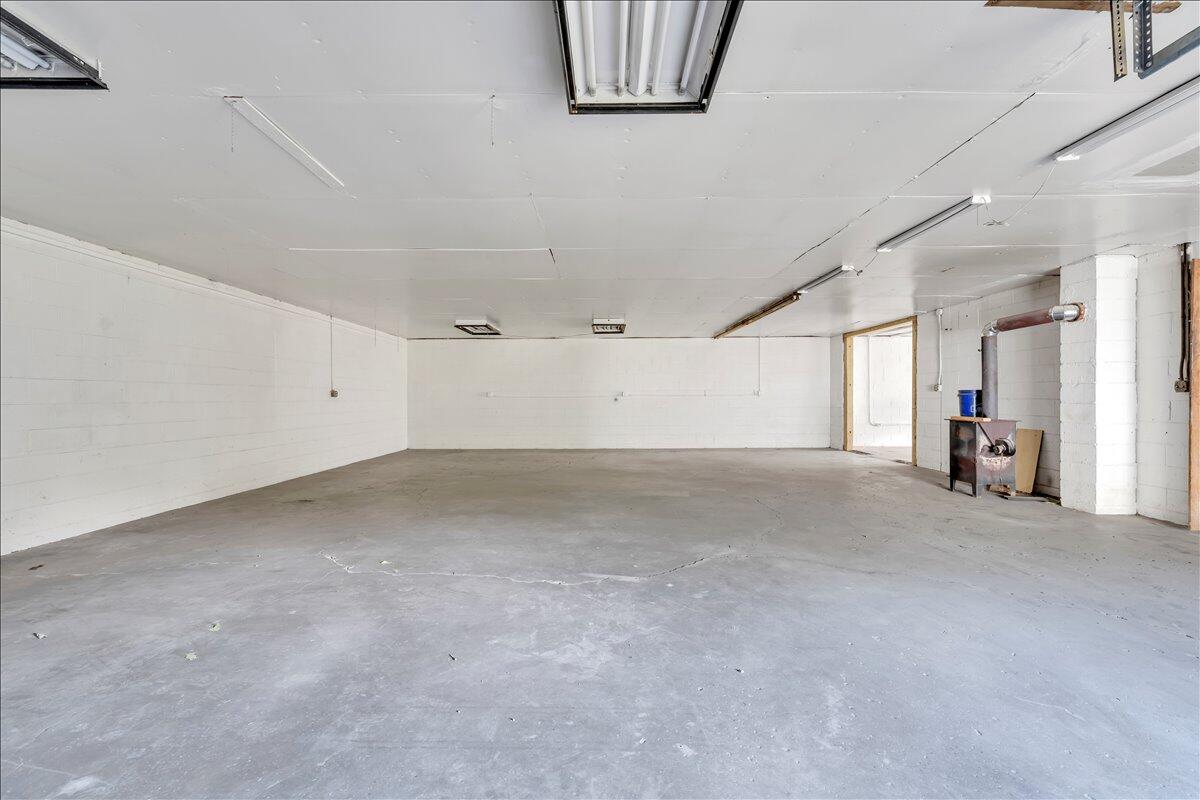 3121 Plantation Road Northeast Roanoke, VA 24012 - Photo 16 of 44 37-MIB07192