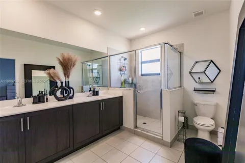 $425,000 | 1443 Southwest 54 Avenue, North Lauderdale, FL 33068