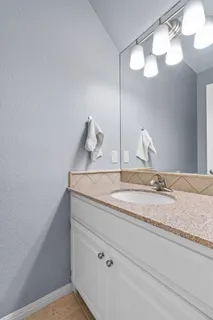 $800,000 | 10648 Floral Park Drive, Austin, TX 78759