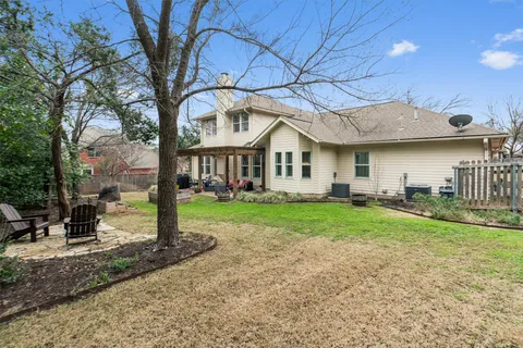 $800,000 | 10648 Floral Park Drive, Austin, TX 78759