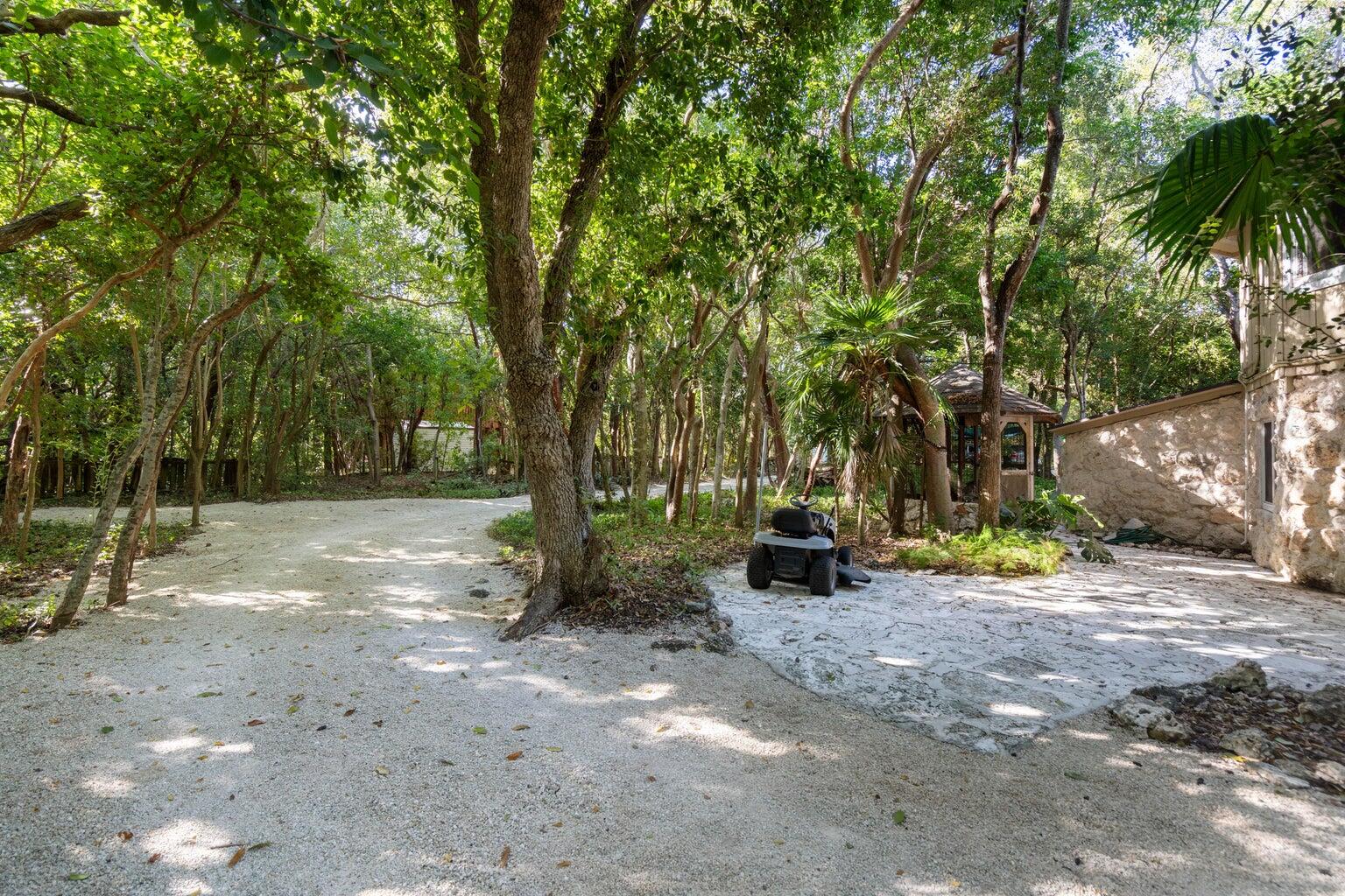 25 Sunset Road Key Largo, FL 33037 - Photo 28 of 38 27