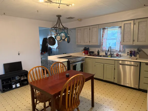 $225,000 | 1024 Warren Street, Thermopolis, WY 82443