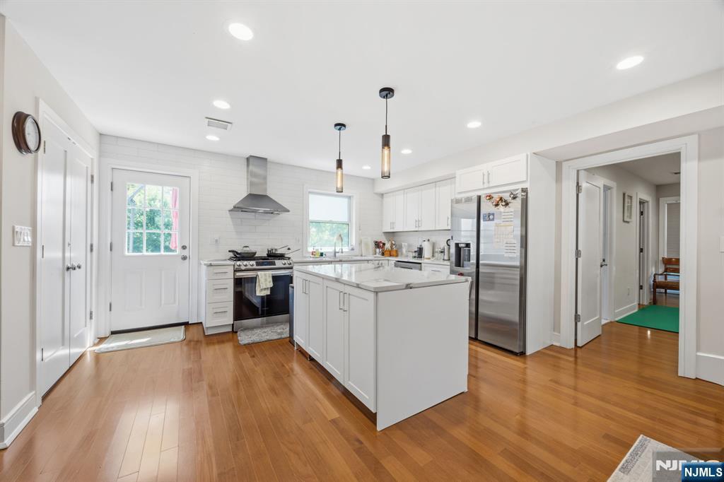 40 Frederick Street, Unit B Little Ferry, NJ 07643 - Photo 5 of 23