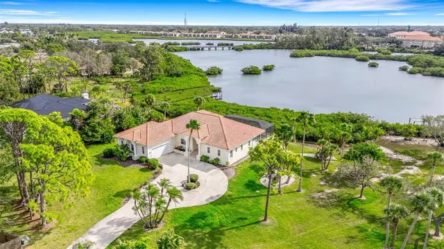 $2,500,000 | 102 Brenda Lane, Nokomis, FL 34275