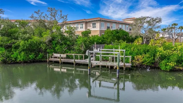 $2,500,000 | 102 Brenda Lane, Nokomis, FL 34275