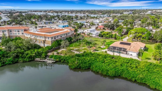 $2,500,000 | 102 Brenda Lane, Nokomis, FL 34275