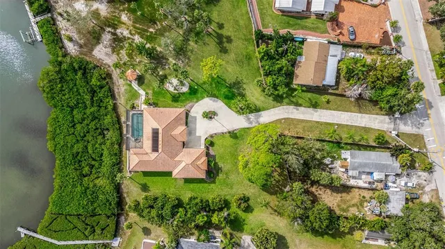 $2,500,000 | 102 Brenda Lane, Nokomis, FL 34275
