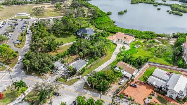 $2,500,000 | 102 Brenda Lane, Nokomis, FL 34275