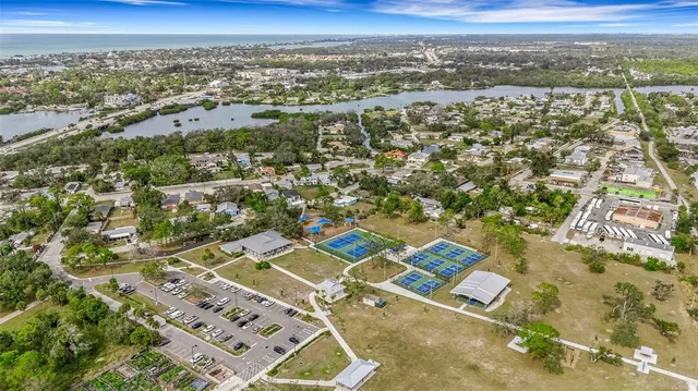 $2,500,000 | 102 Brenda Lane, Nokomis, FL 34275