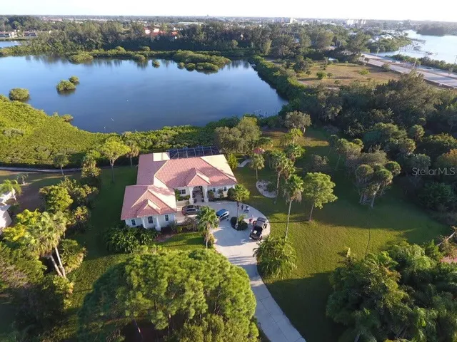 $2,500,000 | 102 Brenda Lane, Nokomis, FL 34275