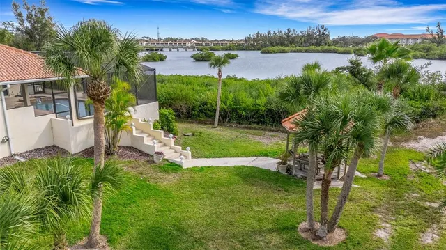 $2,500,000 | 102 Brenda Lane, Nokomis, FL 34275