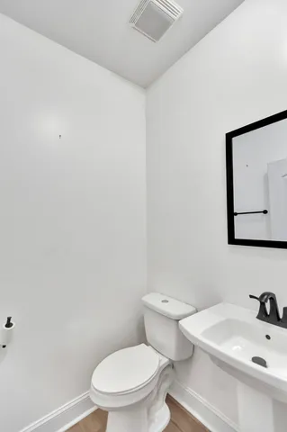 $2,825 | 2703 East Surrey Drive, North Charleston, SC 29405