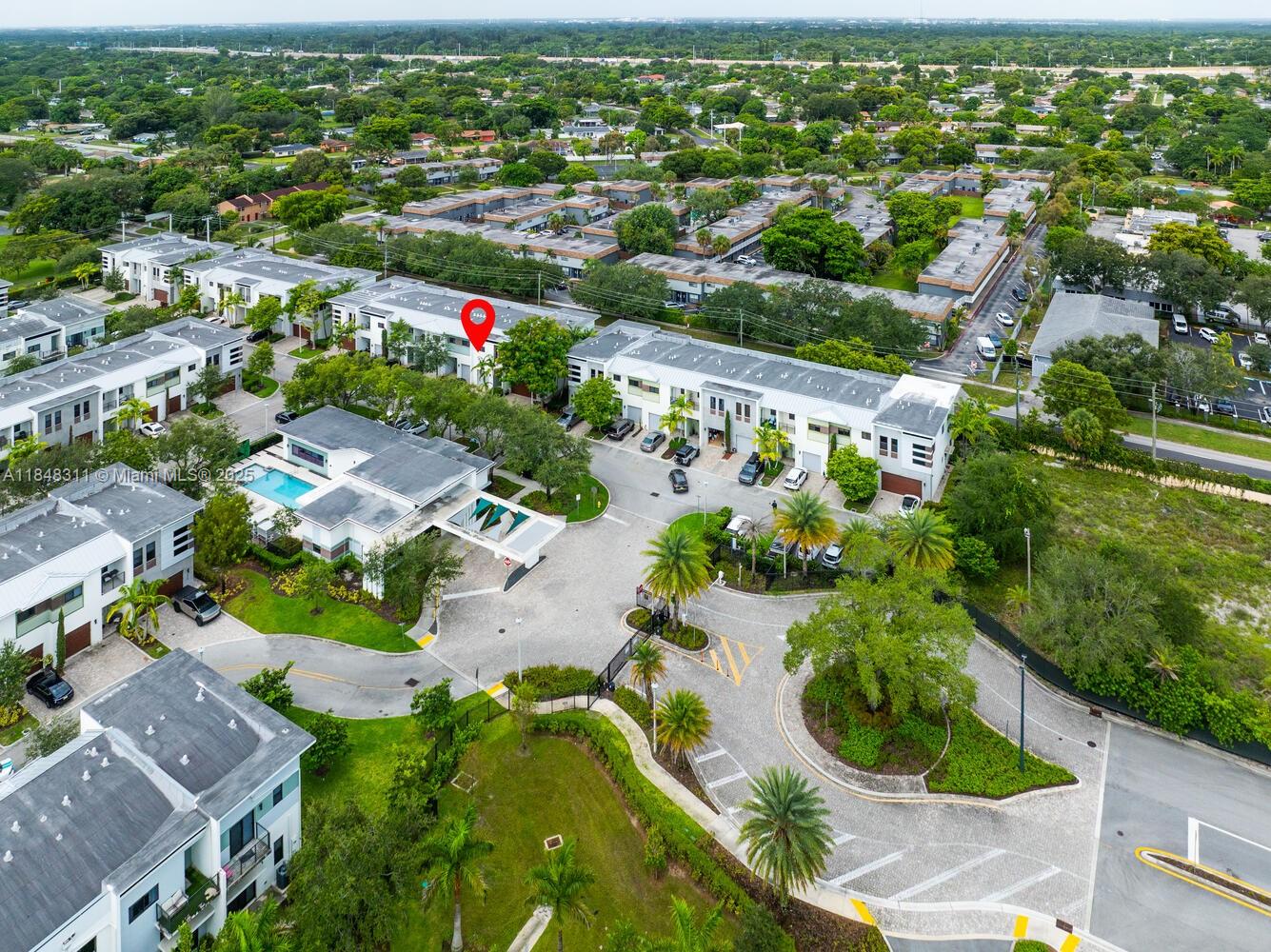 891 Northwest 45th Terrace Plantation, FL 33317 - Photo 28 of 33 an aerial view of residential houses with outdoor space