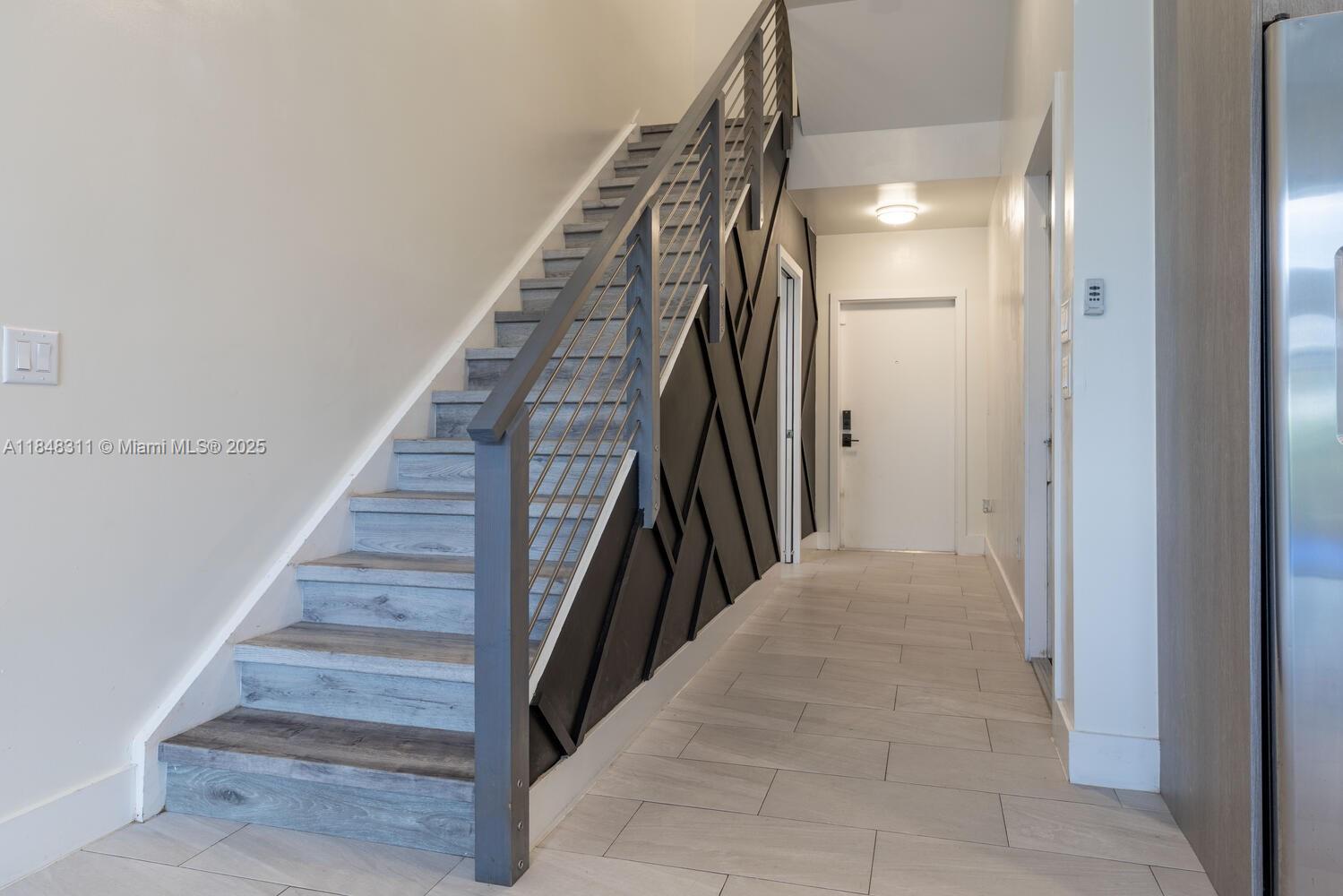 891 Northwest 45th Terrace Plantation, FL 33317 - Photo 8 of 33 a view of entryway