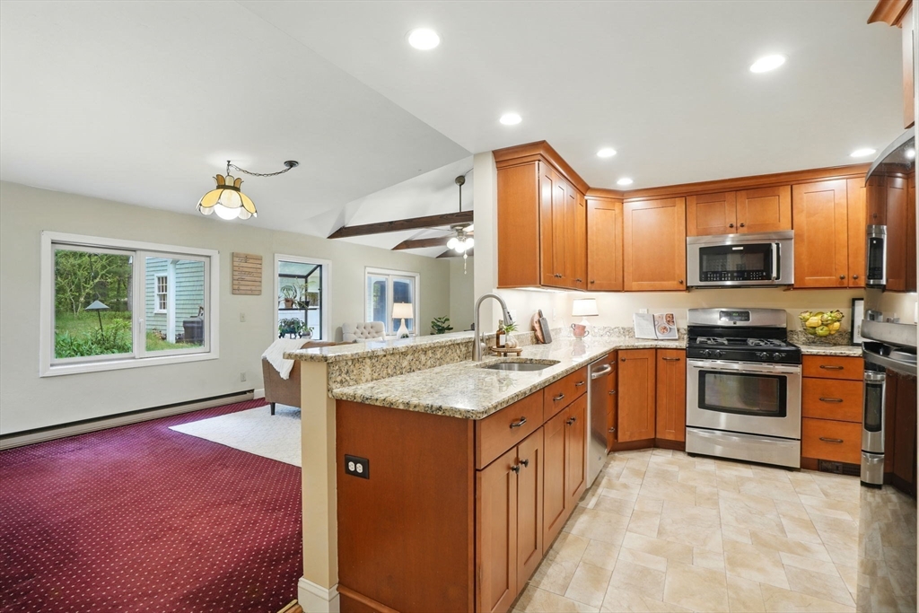 18 Carr Road Duxbury, MA 02332 - Photo 10 of 31 Gallery Image 10